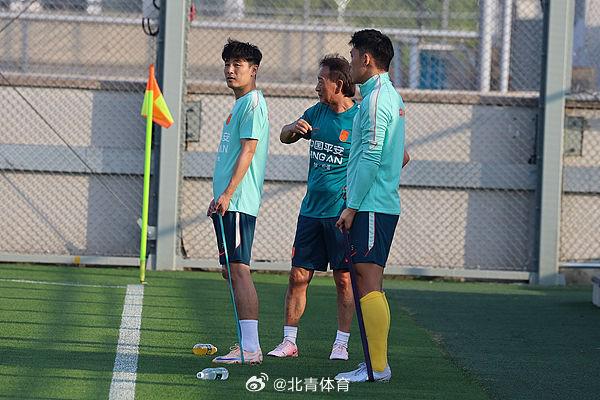 贺炜：佛得角平就是“赢”，整个现场对他们鼓舞之声不绝于耳